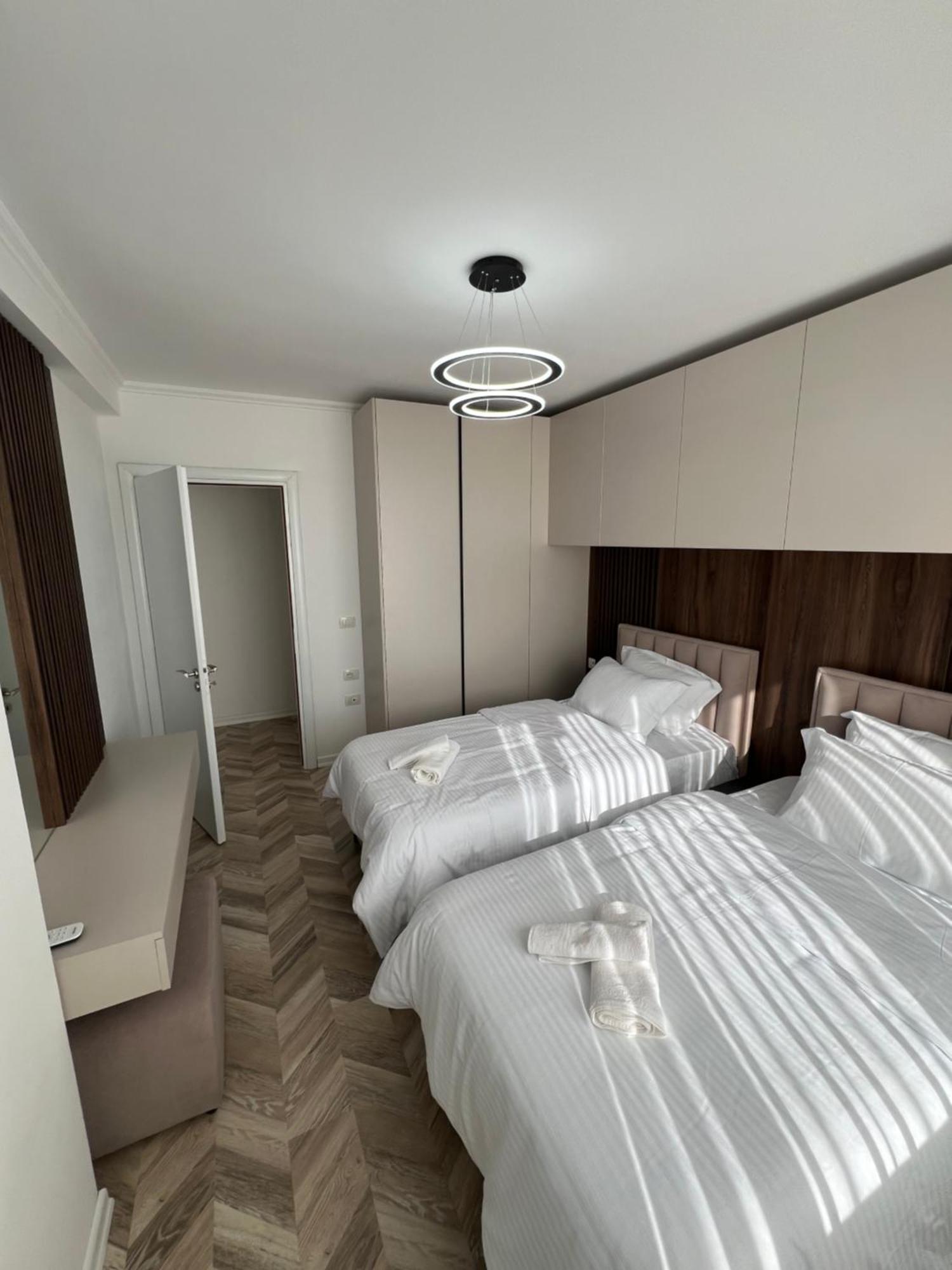 Erlaiden Apartment Shkoder Ngoại thất bức ảnh